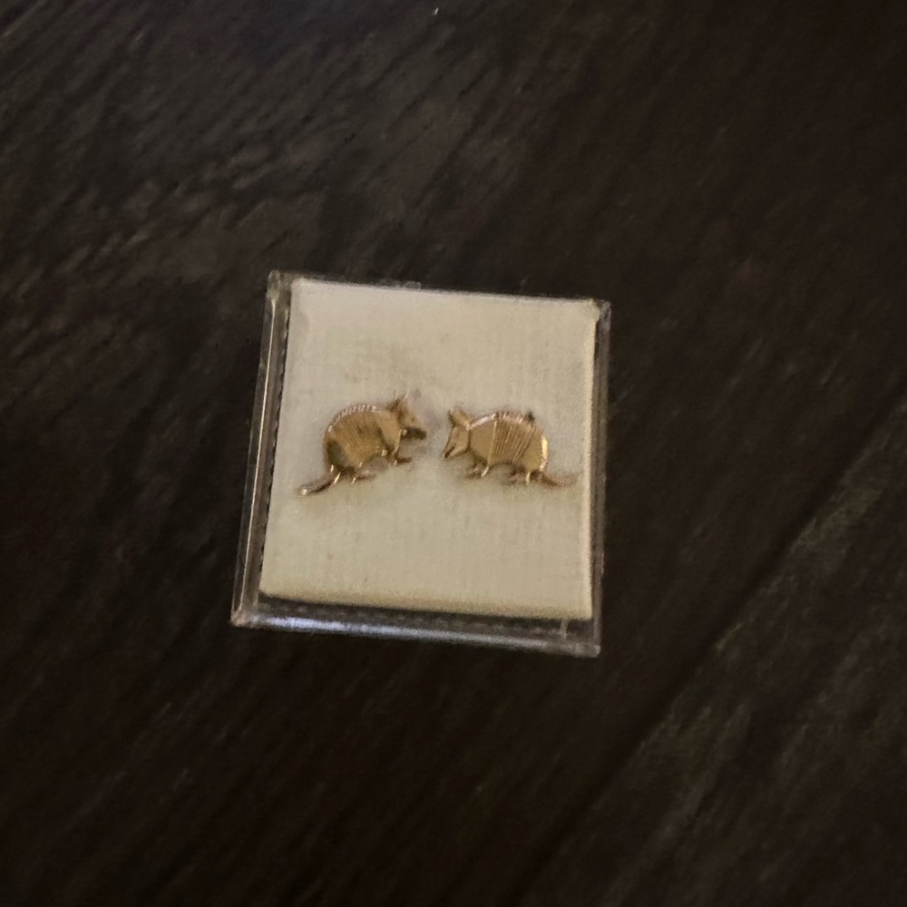 14k Gold James Avery Armadillo Earrings